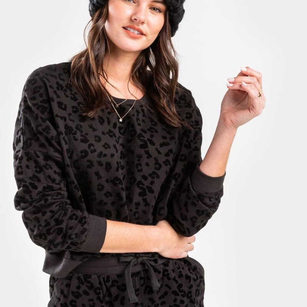 NWT Francescas cheetah print sweatshirt